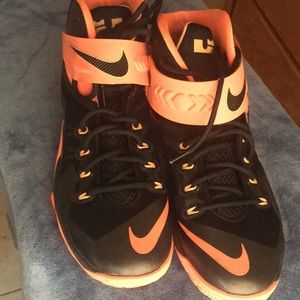 Nike zoom viii in the pretty pink color way